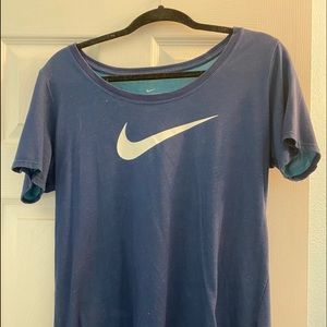 Nike T-shirt